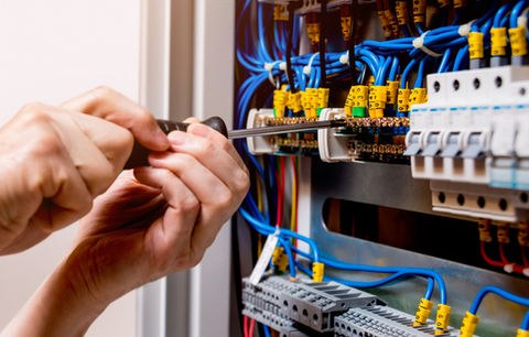 Consumer unit and electrical testing